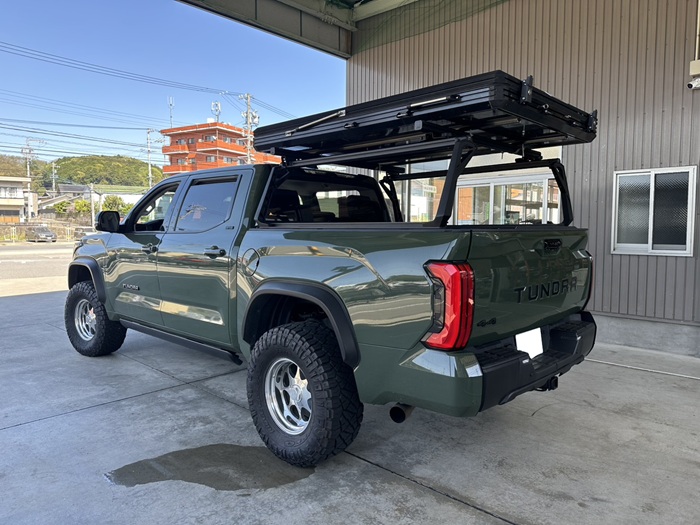 【ルーフテント取付事例】トヨタ　タンドラ―